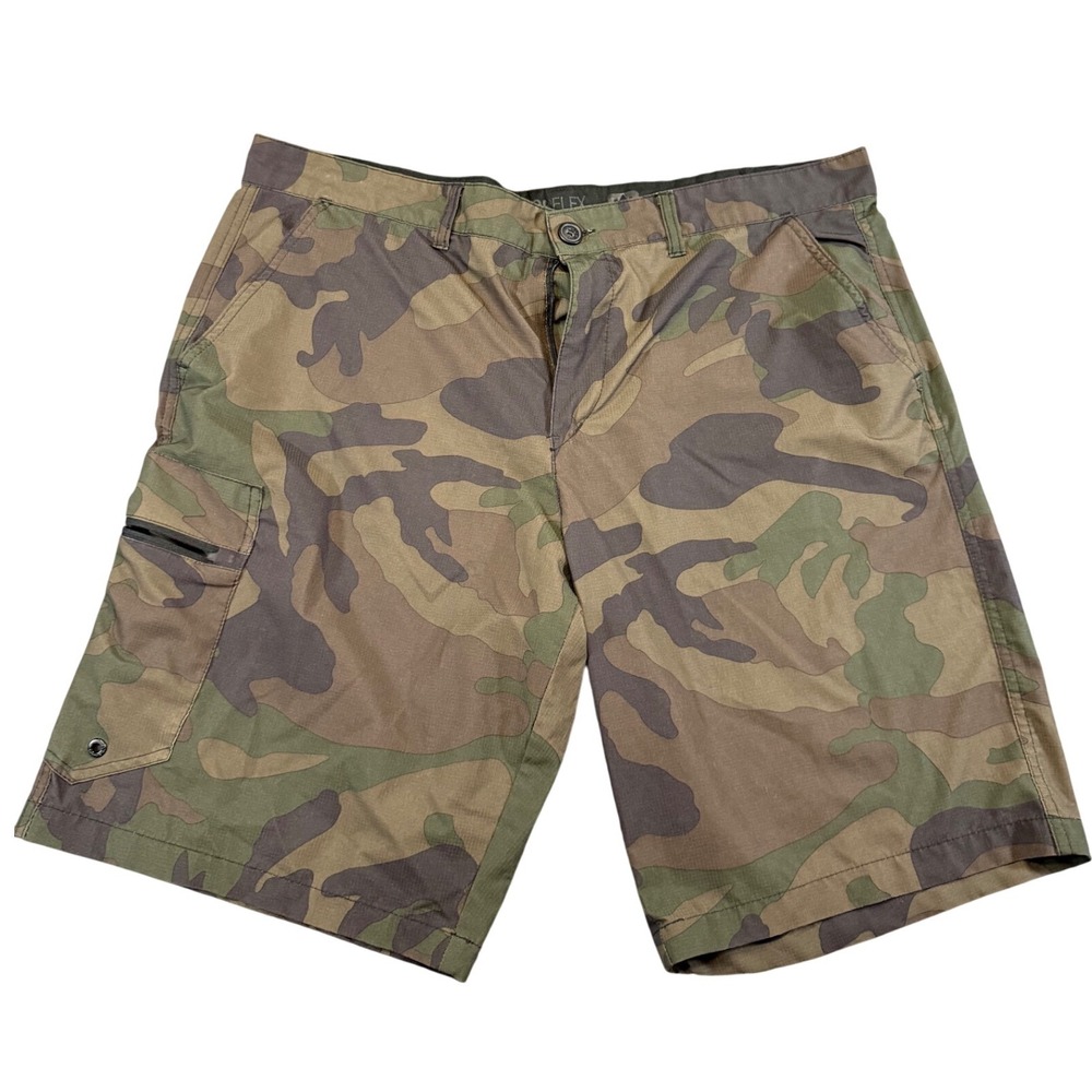 OP Ocean Pacific Opflex Hybrid Shorts Size 40 Camo Cargo Stretch Casual